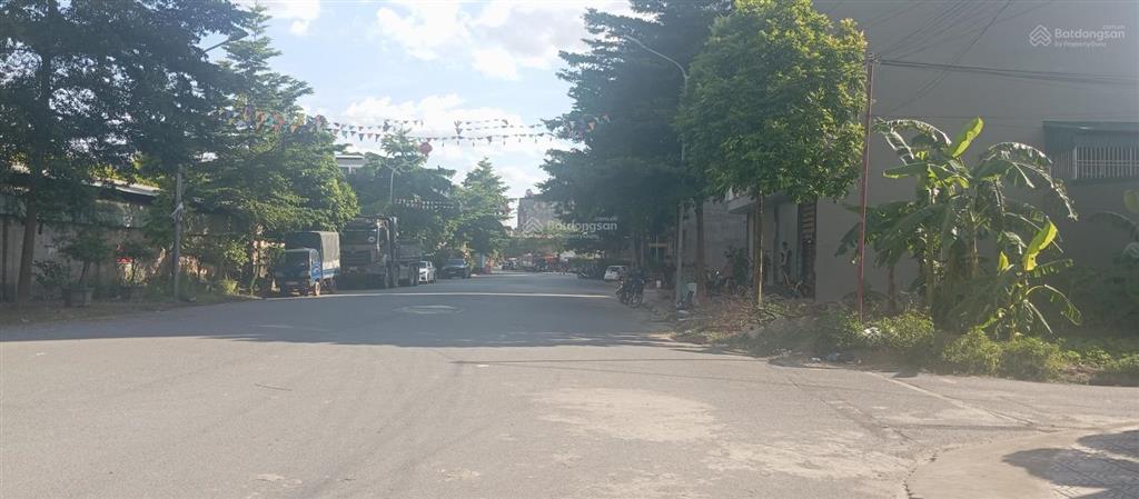 Siêu hot đất trung tâm bắc từ liêm 59m2  7tỷ  lô góc uỷ 2thoáng  sổ đất vuông đẹp  ko quy hoạch