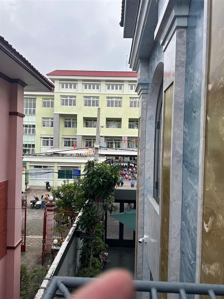Biệt thự đẹp khu tên lửa mt đường 11a. dt 8x21m, 2 tấm, 23.8 tỷ. đối diện trường học, gần công viên