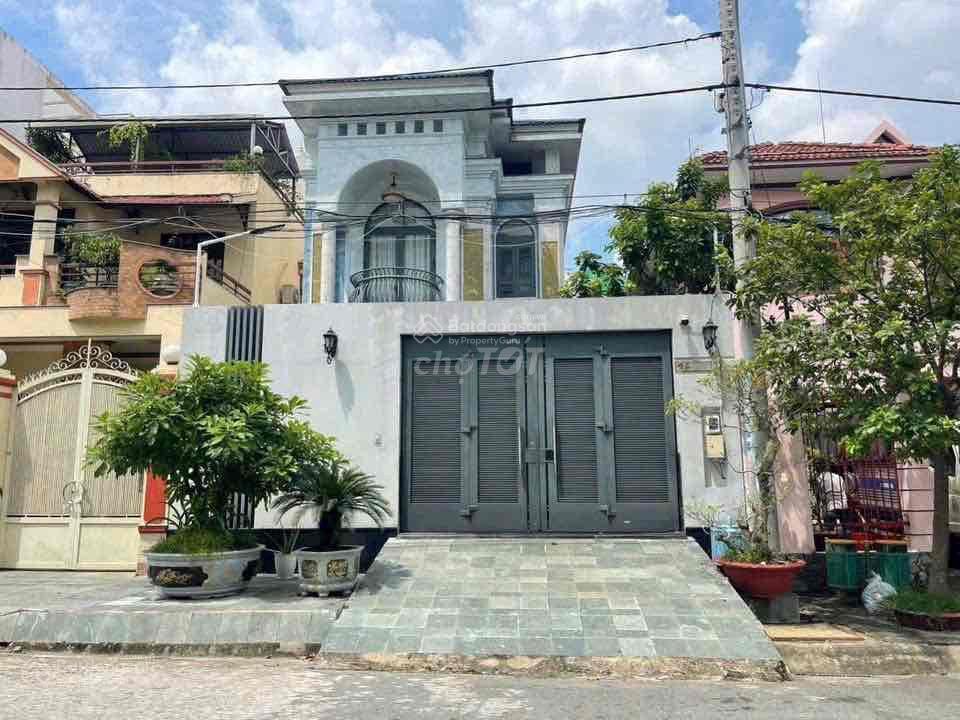 Biệt thự đẹp khu tên lửa mt đường 11a. dt 8x21m, 2 tấm, 23.8 tỷ. đối diện trường học, gần công viên