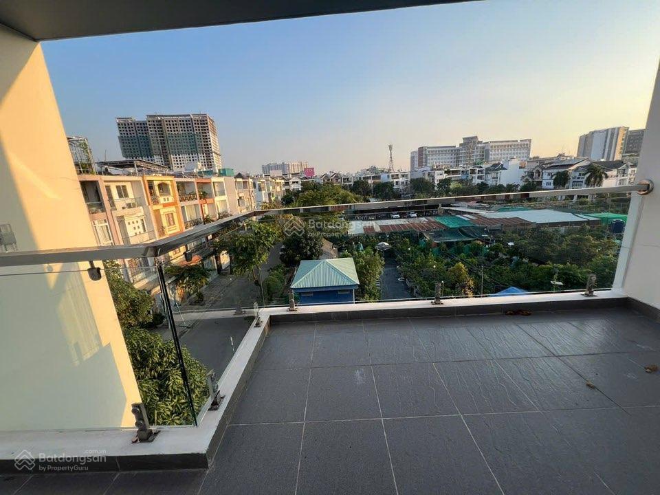 Nhà mt đường 13a, ao sen khu tên lửa, 5x20m, 3,5 tấm, 15,5 tỷ. nhà mới, đẹp, sát aeon mall.