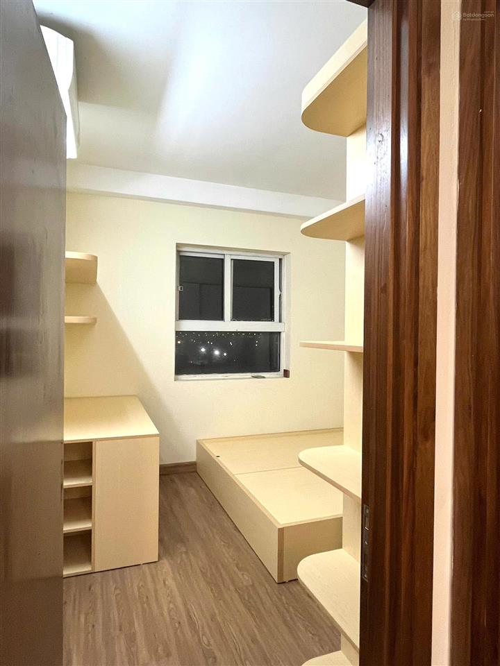 Bán căn hộ chung cư tòa south building kđt pháp vân dt 61m2 sổ đỏ 2 p ngủ 2wc, full nội thất