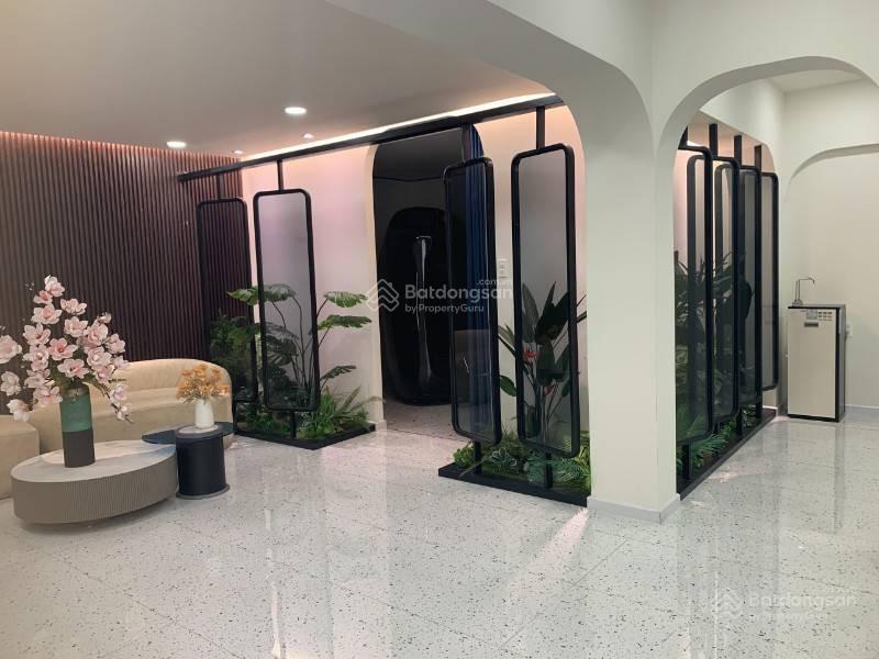 Biệt thự mặt tiền 11 tú xương 22m x 30m, kết cấu trệt 3 tầng lầu, 190 tr/tháng
