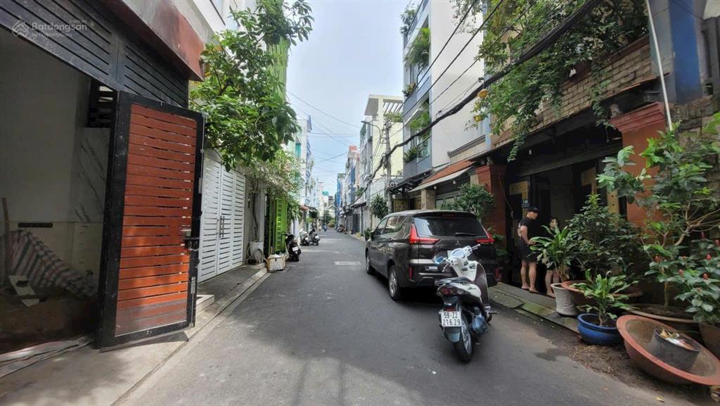 Hẻm 6m thông tân sơn nhì. khu dân trí gần công viên. 5.2mx22.5m| 117.5m2. nhà 2 lầu st  15.6 tỷ tl