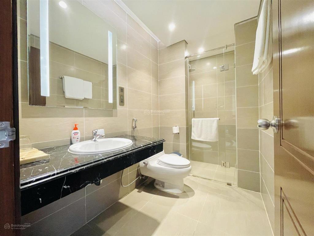 Cực hot  bán căn 2pn 69m2 tòa căn hộ monarchy full nội thất  cho thuê 25 tr/tháng