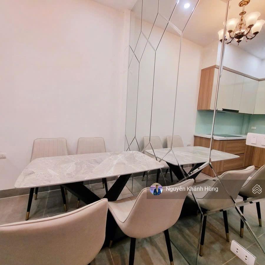 Bán nhà riêng phố nguyễn khang, lô góc dt 40m2 x 5 tầng, 20m ra phố, kinh doanh và ở, giá 12,9 tỷ