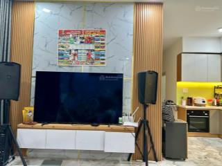 Gia đình cần bán căn hộ res 11, 72m2, 2pn, 2wc, căn góc, nt đẹp, sổ hồng lâu dài, giá 4.85 tỷ tl