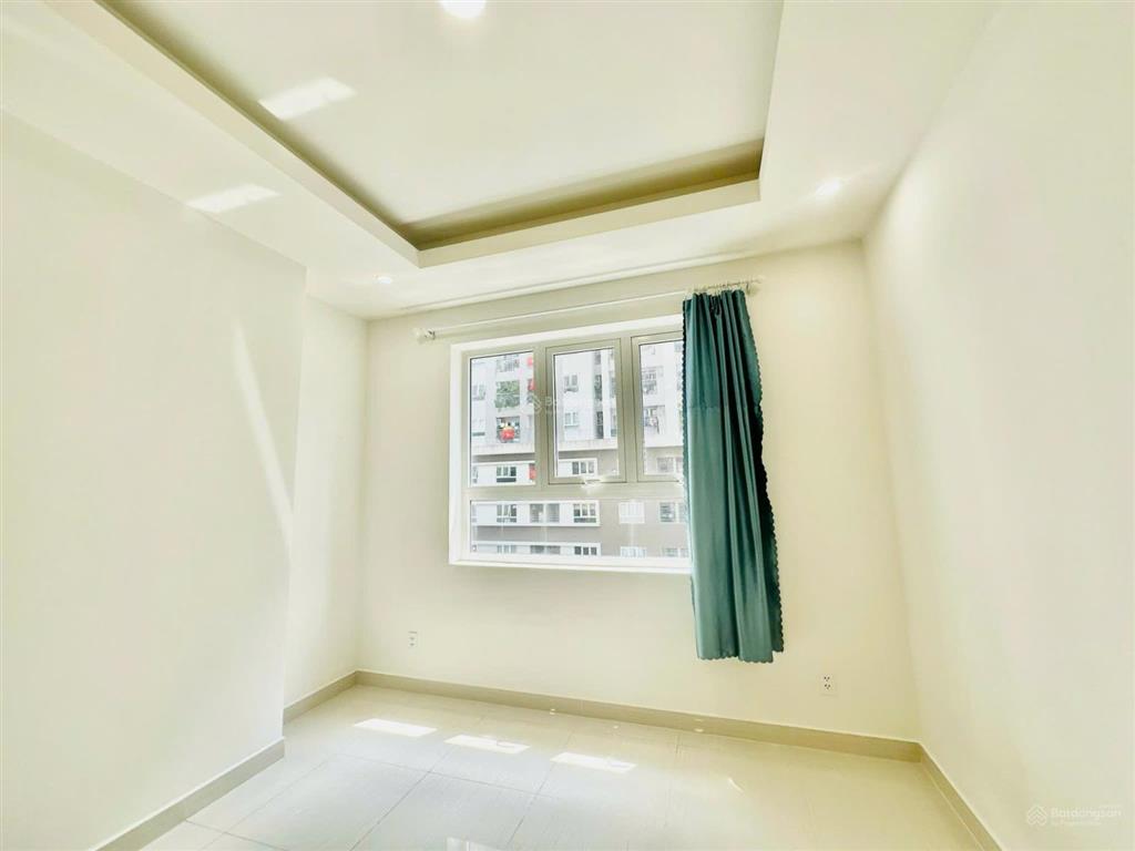 Cần bán căn officetel có thể và làm văn phòng, tầng 4 chung cư lavita charm  0931 272 ***