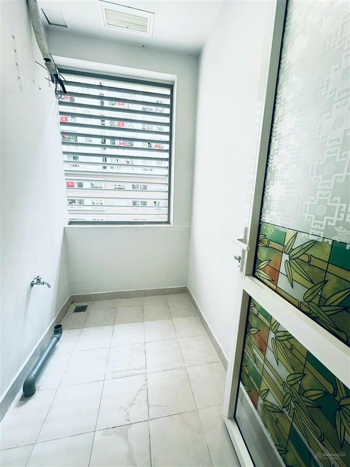 Cần bán căn officetel có thể và làm văn phòng, tầng 4 chung cư lavita charm  0931 272 ***