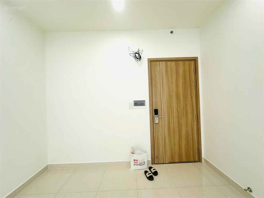 Cần bán căn hộ kết hợp văn phòng lavita charm  lầu thấp  51m2  đang có sẳn hđ thuê. 0931 272 ***