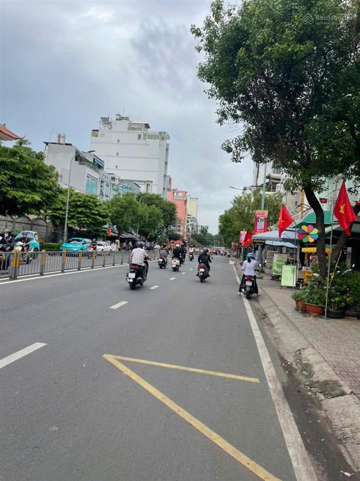 Bán nhà hẻm 109 lê quốc hưng p12 q4. dt 4x20m, giá 14.5tỷ(3lầu)