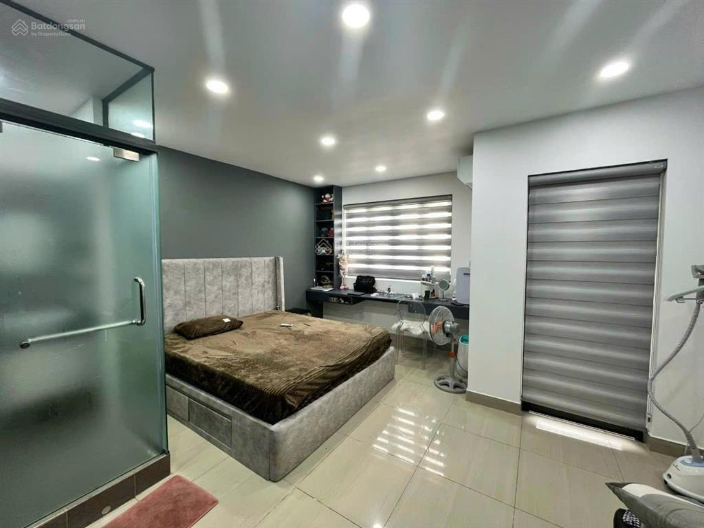 Bán nhà hẻm 109 lê quốc hưng p12 q4. dt 4x20m, giá 14.5tỷ(3lầu)