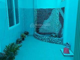 Nhà 1 trệt 1 lầu. hxh 1 trục 40m ra đỗ xuân hợp, p. phước long b, gần global city. 6.950 tỷ tl