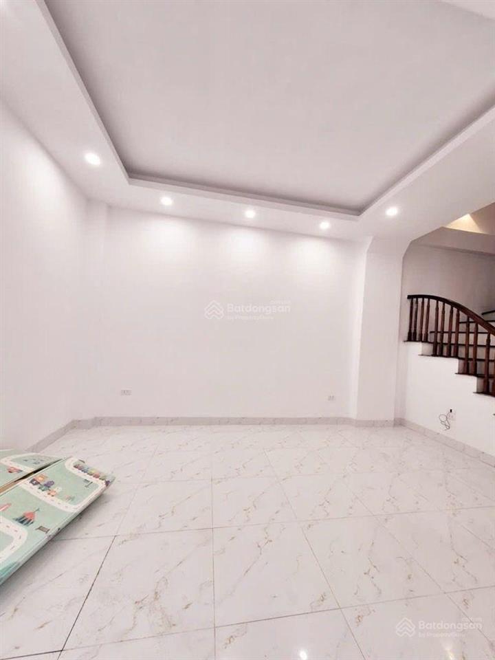 Nhà phố lĩnh nam 60m2 3 tầng, sổ đỏ chính chủ, nhỉnh 6 tỷ