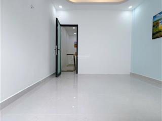 Chính chủ cho thuê nhà nguyên căn 3 tầng duy tân, q. pn | 40m2vào ở ngay giá chỉ 15tr/tháng