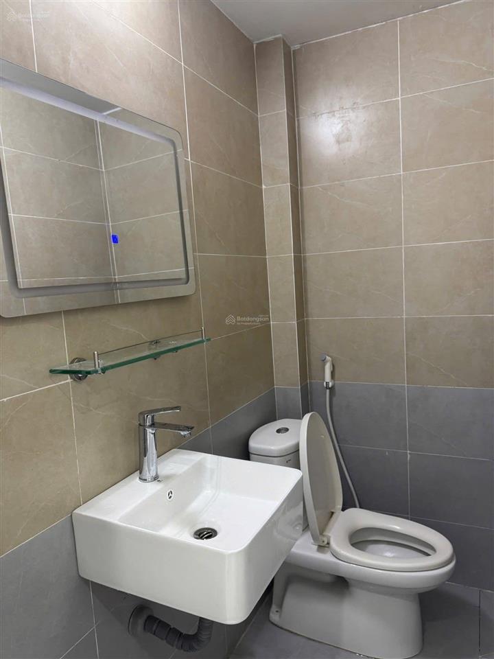 Bán nhà trung tâm đống đa phố tôn thất tùng chỉ 4,5 tỷ