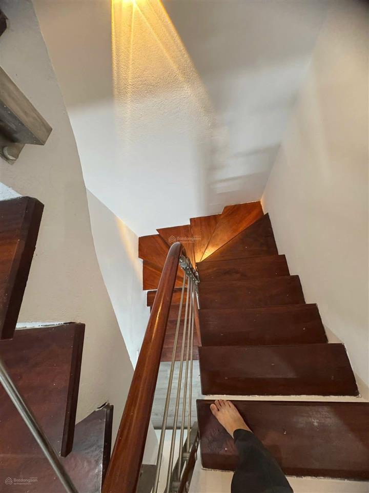 Bán nhà trung tâm đống đa phố tôn thất tùng chỉ 4,5 tỷ