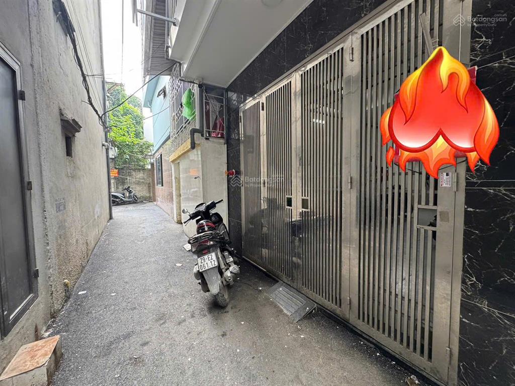 Phân lô vũ hữu  lê văn lương. toà chdv 17p. dt 79m2x7t. 2 mặt thoáng. ngõ thông đẹp. giá 17.5 tỷ