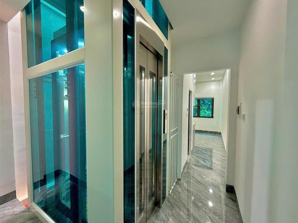 Phân lô oto tránh đỗ. thang máy. chỉ hơn 15 tỷ. chùa láng đống đa. dt 38m2x5t đẹp. 2 mặt trc sau.