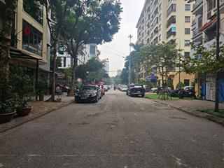 Chính chủ bán khu nhà vườn goldmark city hồ tùng mậu. dt 120m2x 4 nổi 1 hầm. mt 6.6m. giá 38 tỷ.