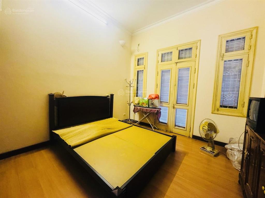 Bán nhà riêng phố trung kính! phân lô ô tô tránh, thông kinh doanh, ở sướng, giá đầu tư. 75m*5t