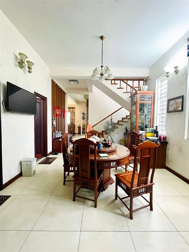 Lô góc! kim mã, ô tô tránh, sát phố, hợp văn phòng, kinh doanh đa dạng, lắp thang máy ngon. 63m2*5t