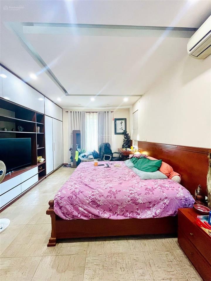 Lô góc! kim mã, ô tô tránh, sát phố, hợp văn phòng, kinh doanh đa dạng, lắp thang máy ngon. 63m2*5t