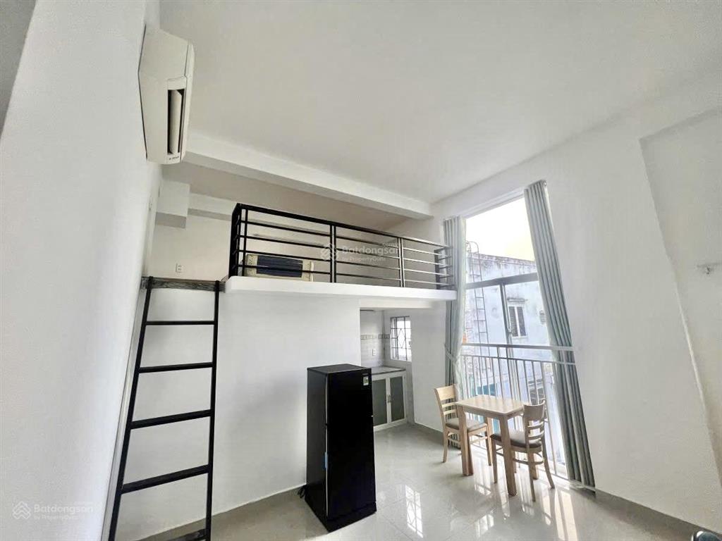 Cho thuê căn hộ duplex ban công  dt 35m2  full nội thất  ngay nguyễn trọng tuyển