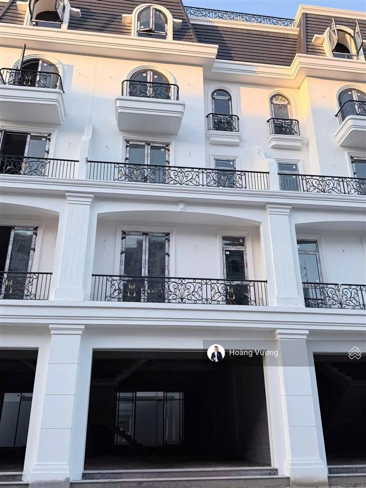 Phòng kinh doanh bán căn liền kề view công viên duy nhất còn sót lại giá cdt chỉ nhỉnh 7 tỉ