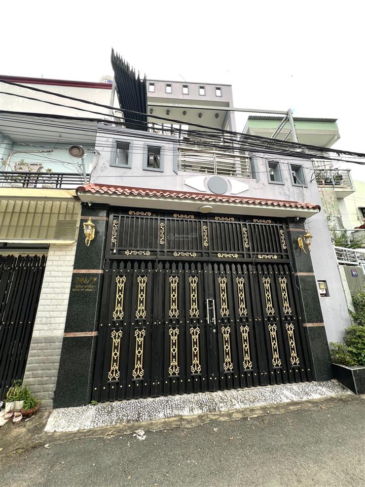 Nhà 3 tầng 3pn ngay chung cư ricca 90m2 xe hơi ngủ trong nhà bán gấp