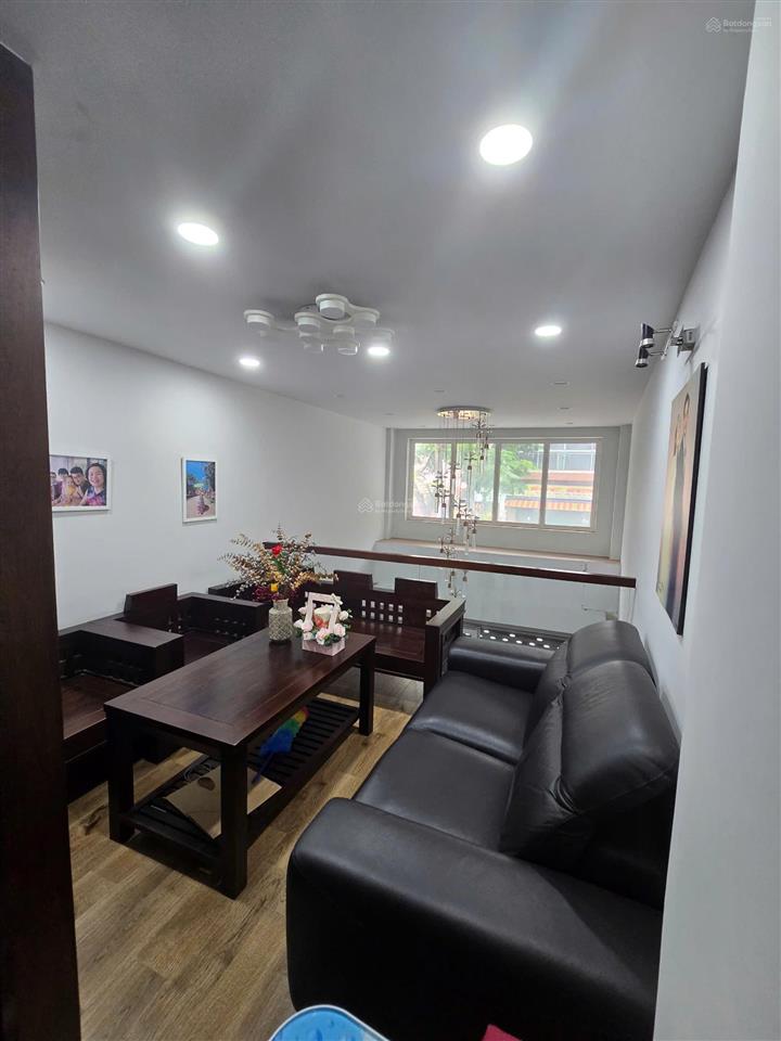 Bán nhà mặt tiền lê hồng phong. 5.5x12m. cn 60m2. hđt 80tr. giá 15 tỷ