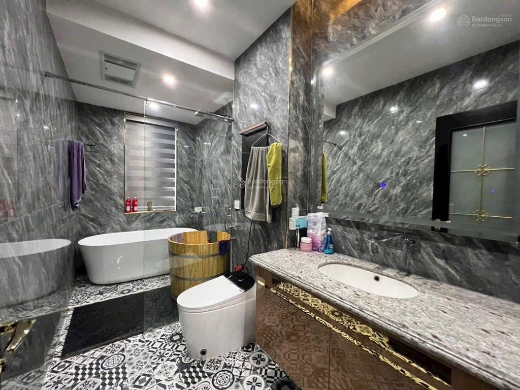 Còn duy nhất căn liền kề 75m2 (5x15m) vin marina full đồ có thang máy !!!