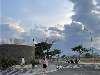 Bán cặp đất đường 10m5 trục thông, thuộc quận liên chiểu, gần trường học