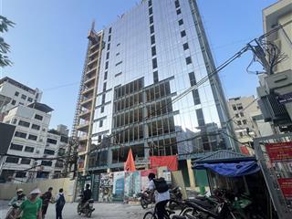 Cho thuê sàn văn phòng trong toà nhà mặt phố ngọc khánh, diện tích 150m2 / sàn, pccc đủ cả