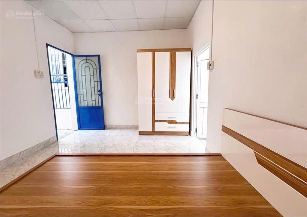 Căn góc hẻm ô tô đường 2/4
gần biểnchợ vĩnh hải bắc nha trang