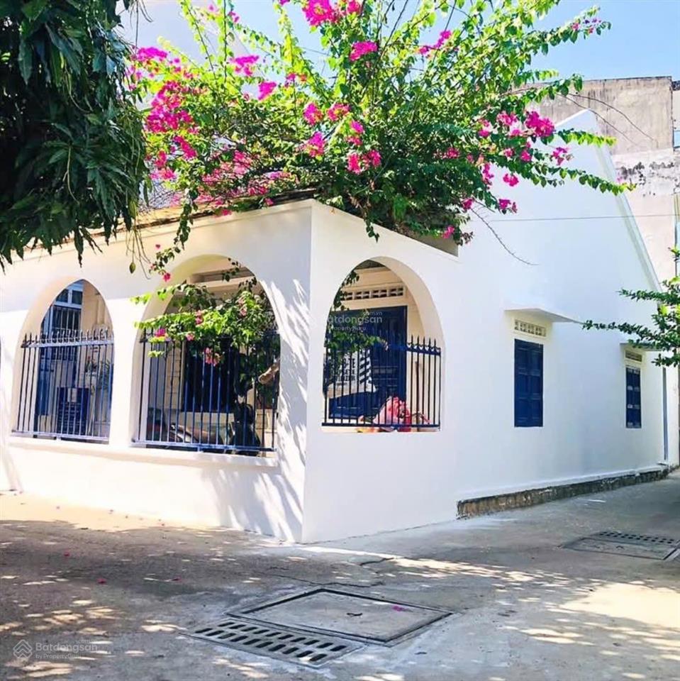 Căn góc hẻm ô tô đường 2/4
gần biểnchợ vĩnh hải bắc nha trang