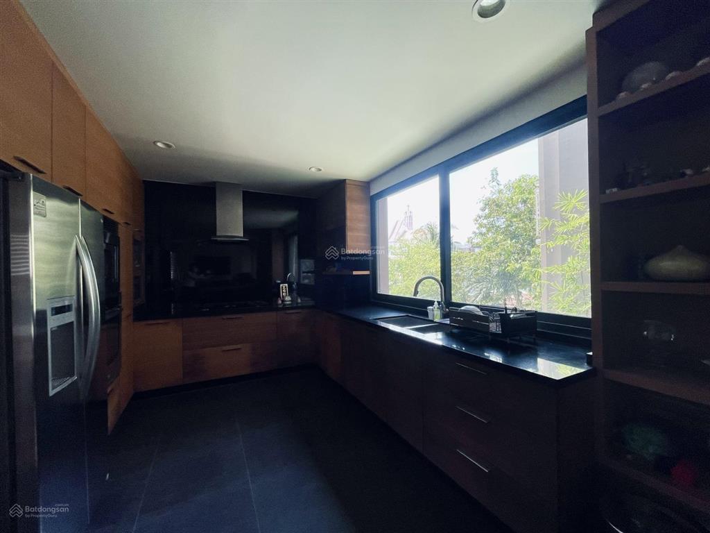 Siêu phẩm! bán biệt thự vip khu river mark  trần não, ngay trục chính dt 300m2 hồ bơi nhỉnh 1xx tỷ