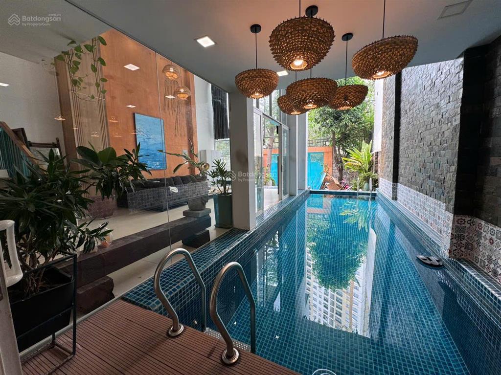 Cần bán gấp biệt thự phong cách địa trung hải dt 203 m2, hồ bơi 3 lầu 6 pn nhỉnh 4x tỷ