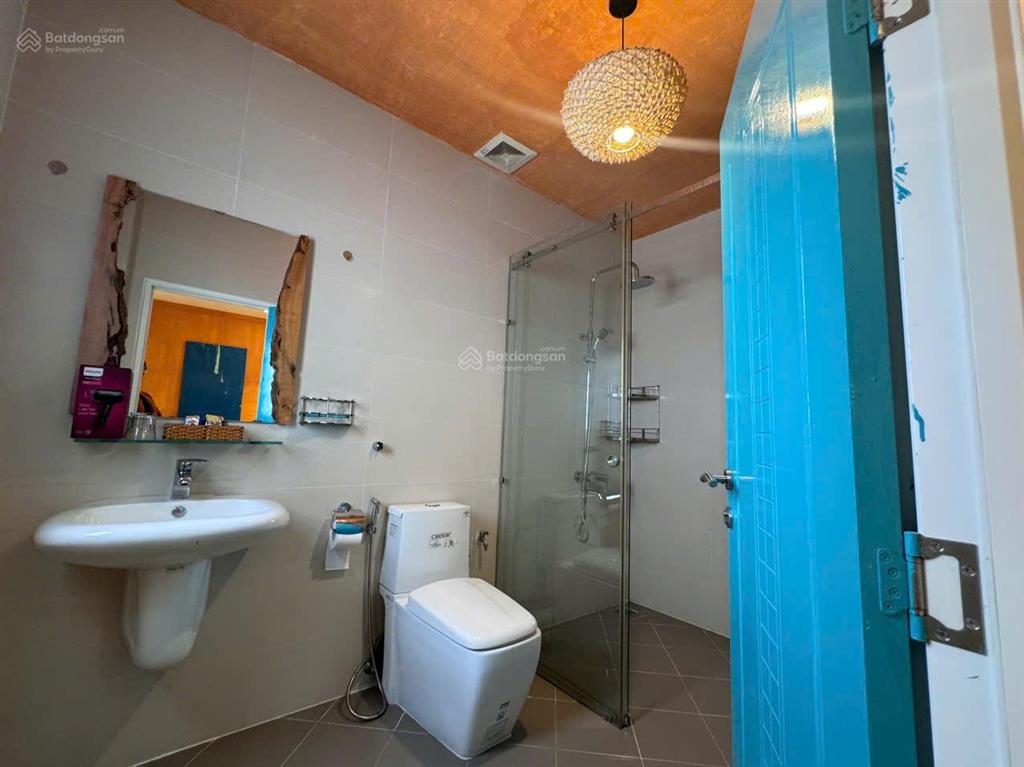 Cần bán gấp biệt thự phong cách địa trung hải dt 203 m2, hồ bơi 3 lầu 6 pn nhỉnh 4x tỷ
