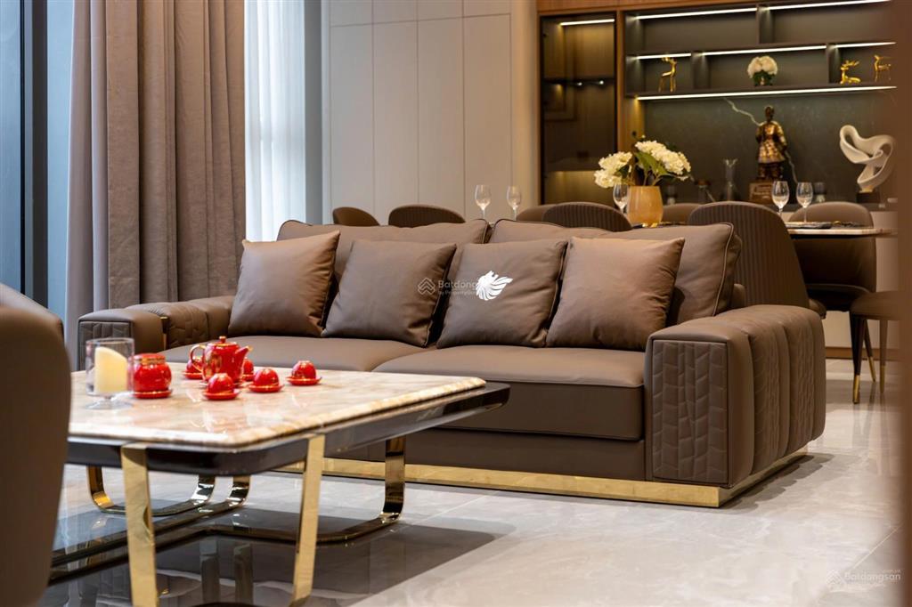 (siêu rẻ)cho thuê căn 3pn+1  diện tích 153m2  full nội thất cao cấp tại sunshine center.