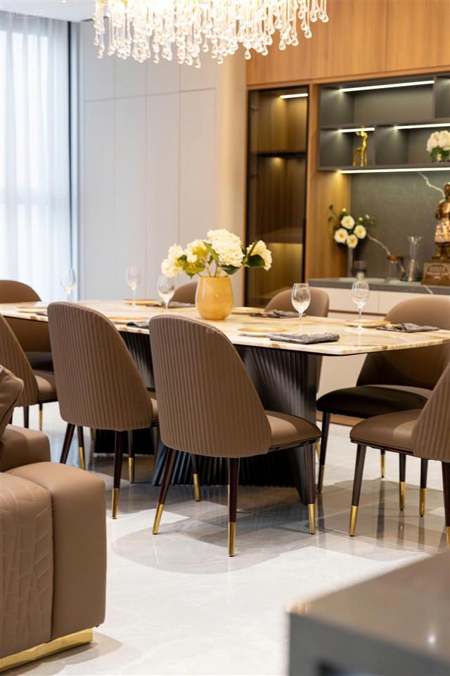 (siêu rẻ)cho thuê căn 3pn+1  diện tích 153m2  full nội thất cao cấp tại sunshine center.