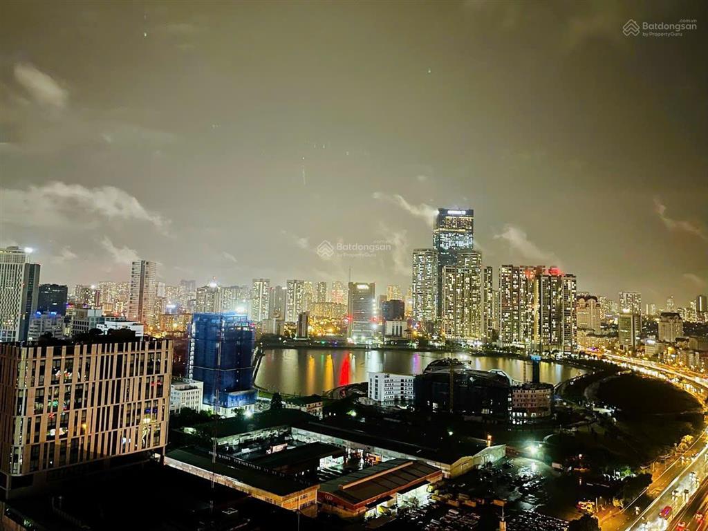 Bán căn 158,6m. view hồ + ban công hướng mát giá siêu hời tại sunshine center