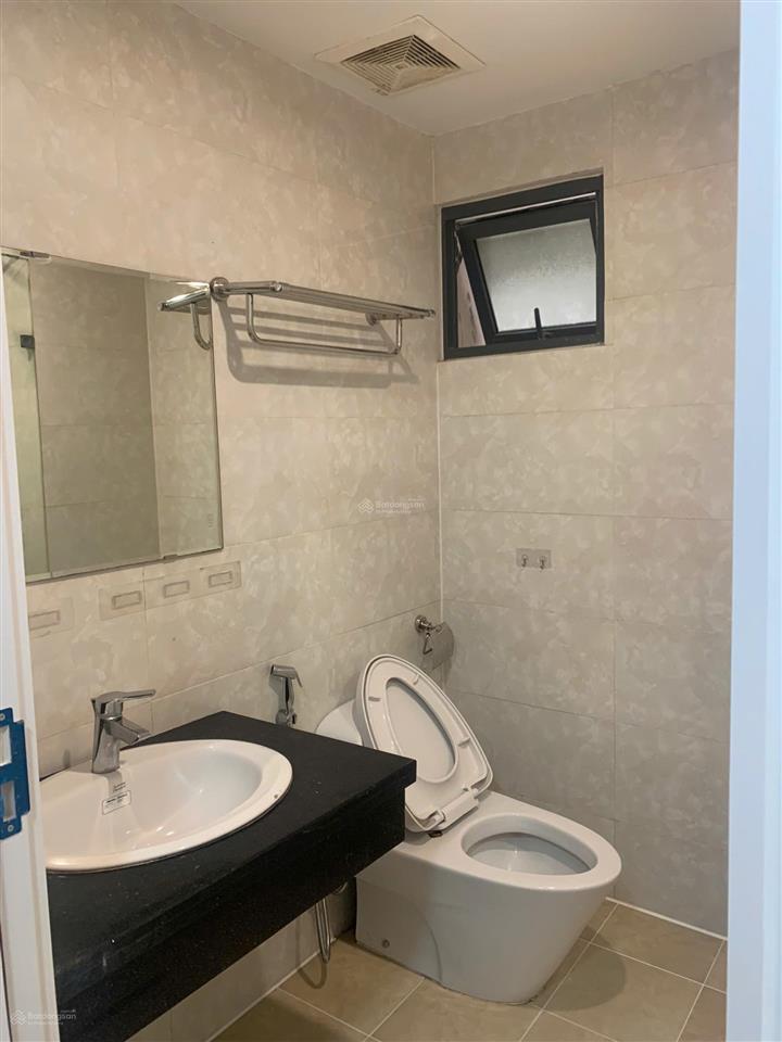 Chính chủ bán gấp căn hộ 2pn dt 89,3m2 tại mulberry lane, full đồ, nhà mới tinh ít sử dụng, shld