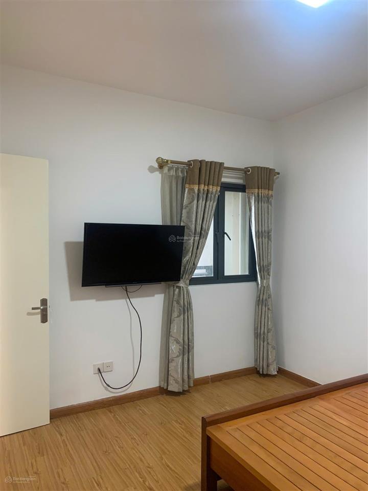 Chính chủ bán gấp căn hộ 2pn dt 89,3m2 tại mulberry lane, full đồ, nhà mới tinh ít sử dụng, shld