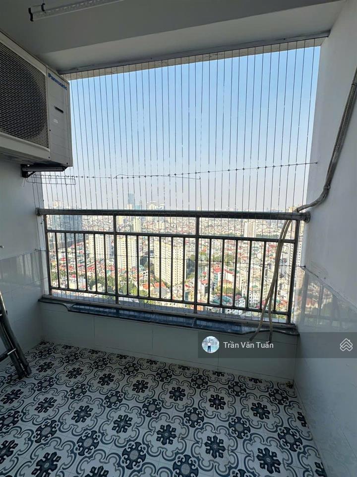 Chính chủ bán căn hộ chung cư 131m tòa 34t hoàng đạo thúy , 3pn + 2wc, full nội thất, giá 12.5 tỷ