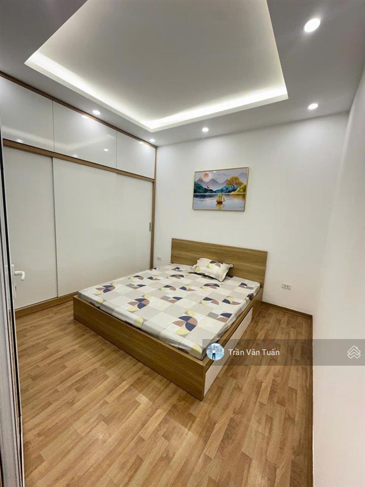 Chính chủ bán căn hộ chung cư 131m tòa 34t hoàng đạo thúy , 3pn + 2wc, full nội thất, giá 12.5 tỷ