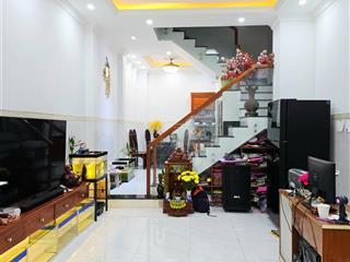 Bán nhà 3 tầng, 4pn, p. long trường, hẻm xe hơi, giá chỉ hơn 4 tỷ
