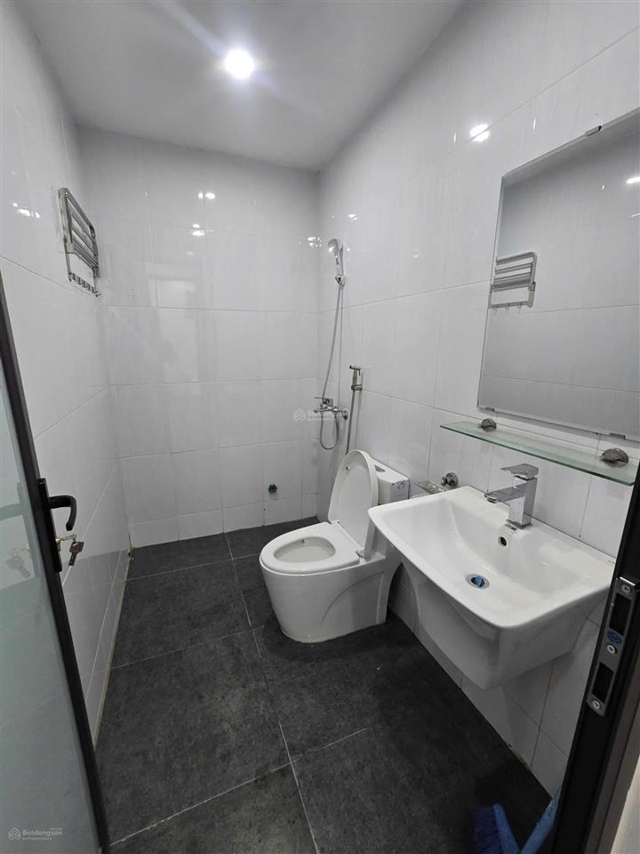 Hơn 3 tỷ, 65m2, căn 2 ngủ 2wc, có sổ, pháp lý chuẩn, có đủ tiện ích không thiếu gì