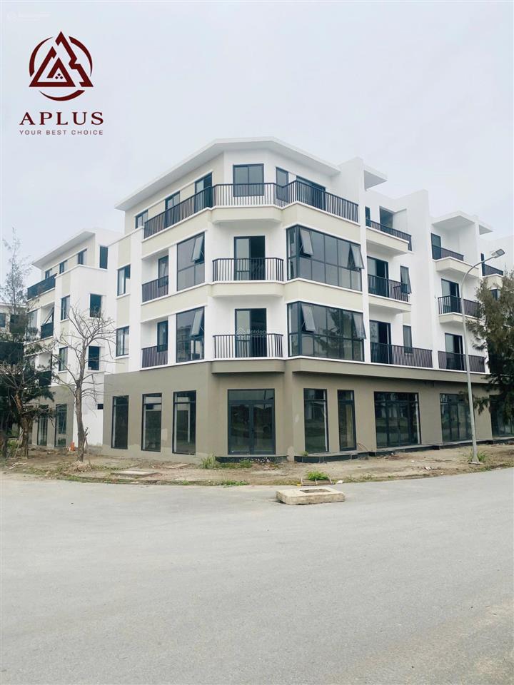 Lô góc shophouse gđ1 trục cảnh quan rộng 105m2. giá bán 32 triệu/m² đất.  0936 915 ***