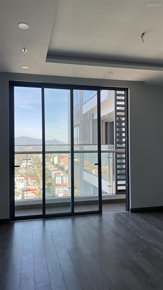 Studio view biển toà a, giá 1,2x tỷ đã nhận nhà, full nội thất. chỉ việc vào ở.  0936 915 ***