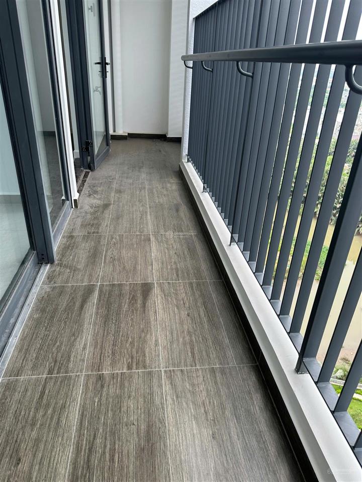 Cho thuê căn hộ mt easmark nội thất cơ bản giá 5tr/tháng vào ở liền.  097274938